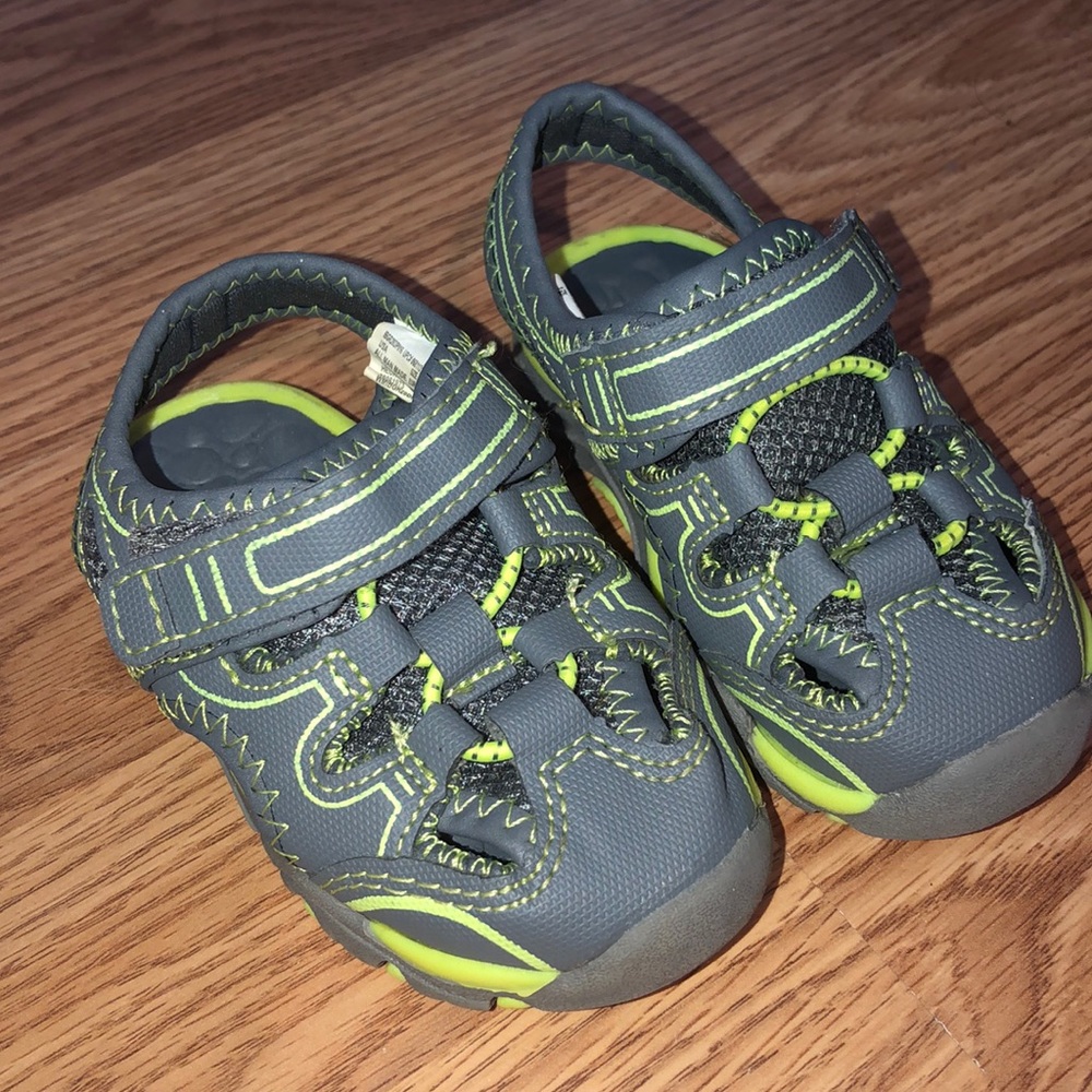 Toddler sandals